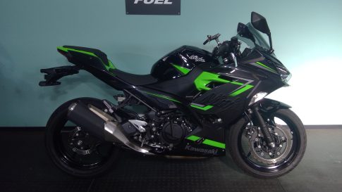 ニンジャ250 NINJA250 アーカイブ - 全国バイク通販OK。大阪・松原市の250cc中古バイク販売専門店ＦＵＥＬ